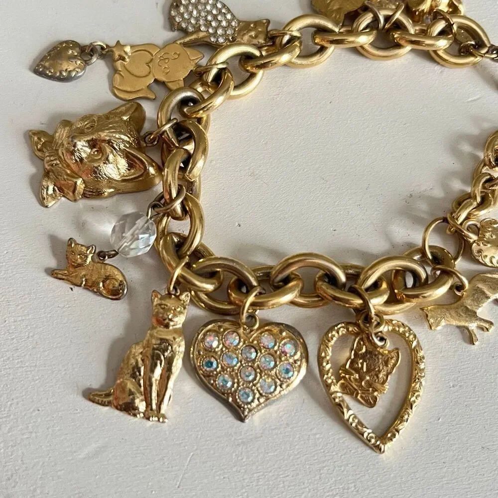 VTG Kirk’s Folly Gold Tone Cat Charm Bracelet Hearts Crystals 8” - Picture 2 of 14